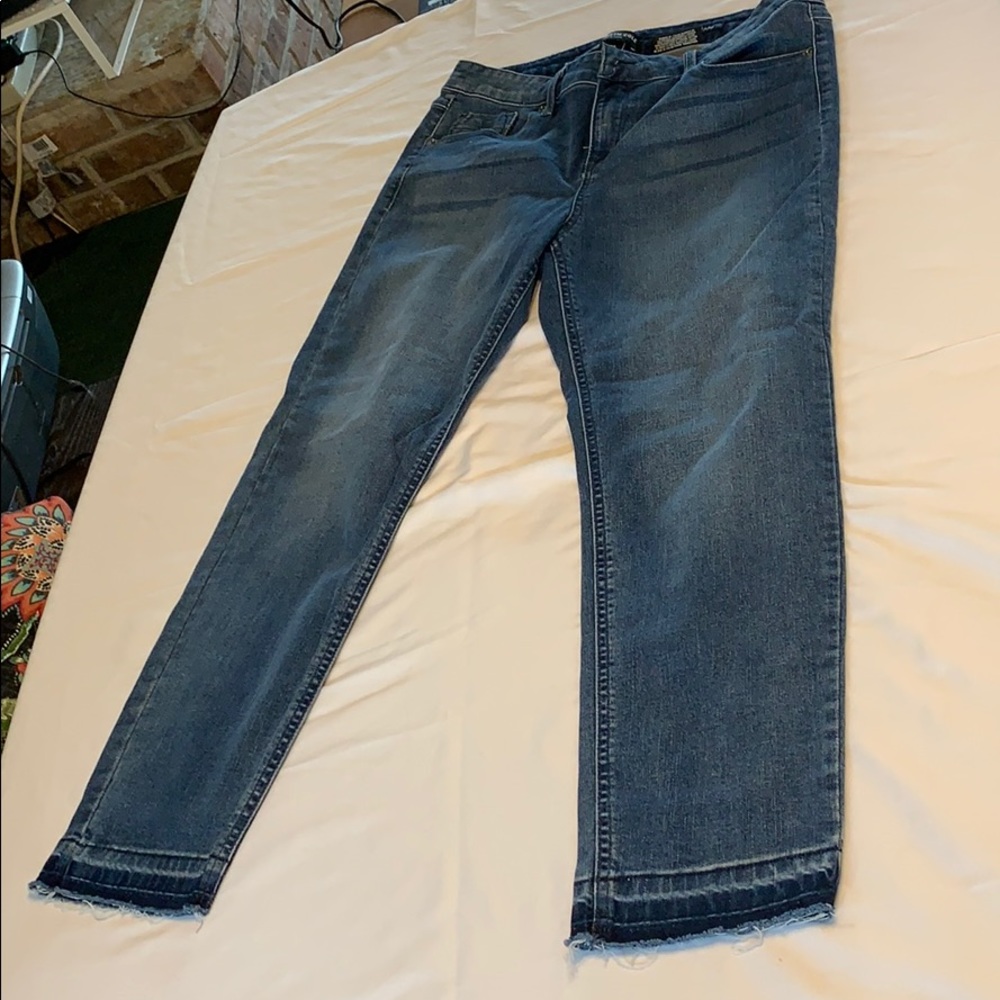 Kenneth Cole Jess skinny jean size 12